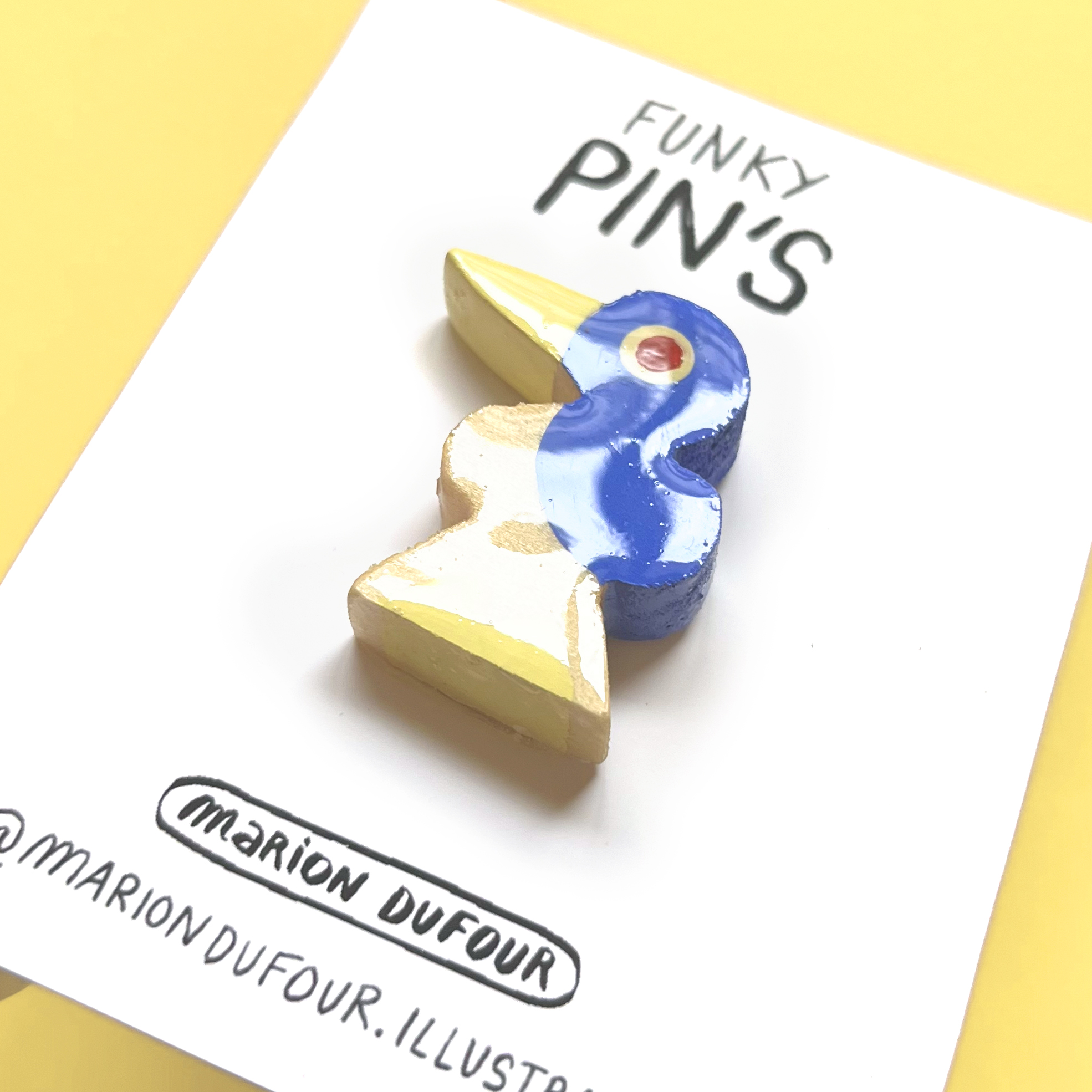 Pin's oiseau bleu Irène – Image 4